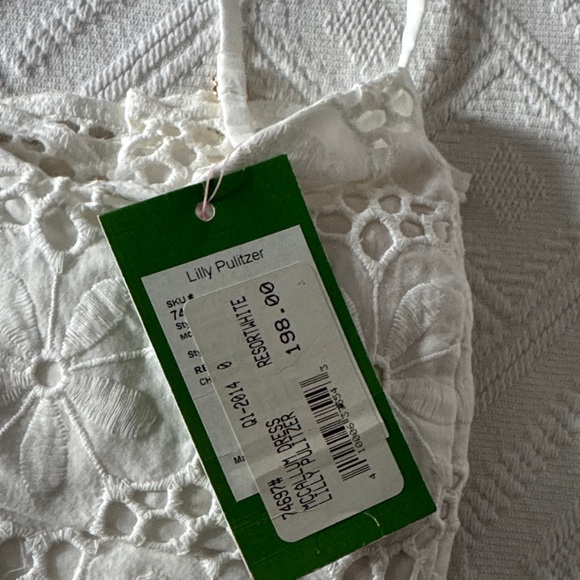 Lilly Pulitzer Dresses & Skirts - Lilly Pulitzer Ivory Floral Lace Intimate